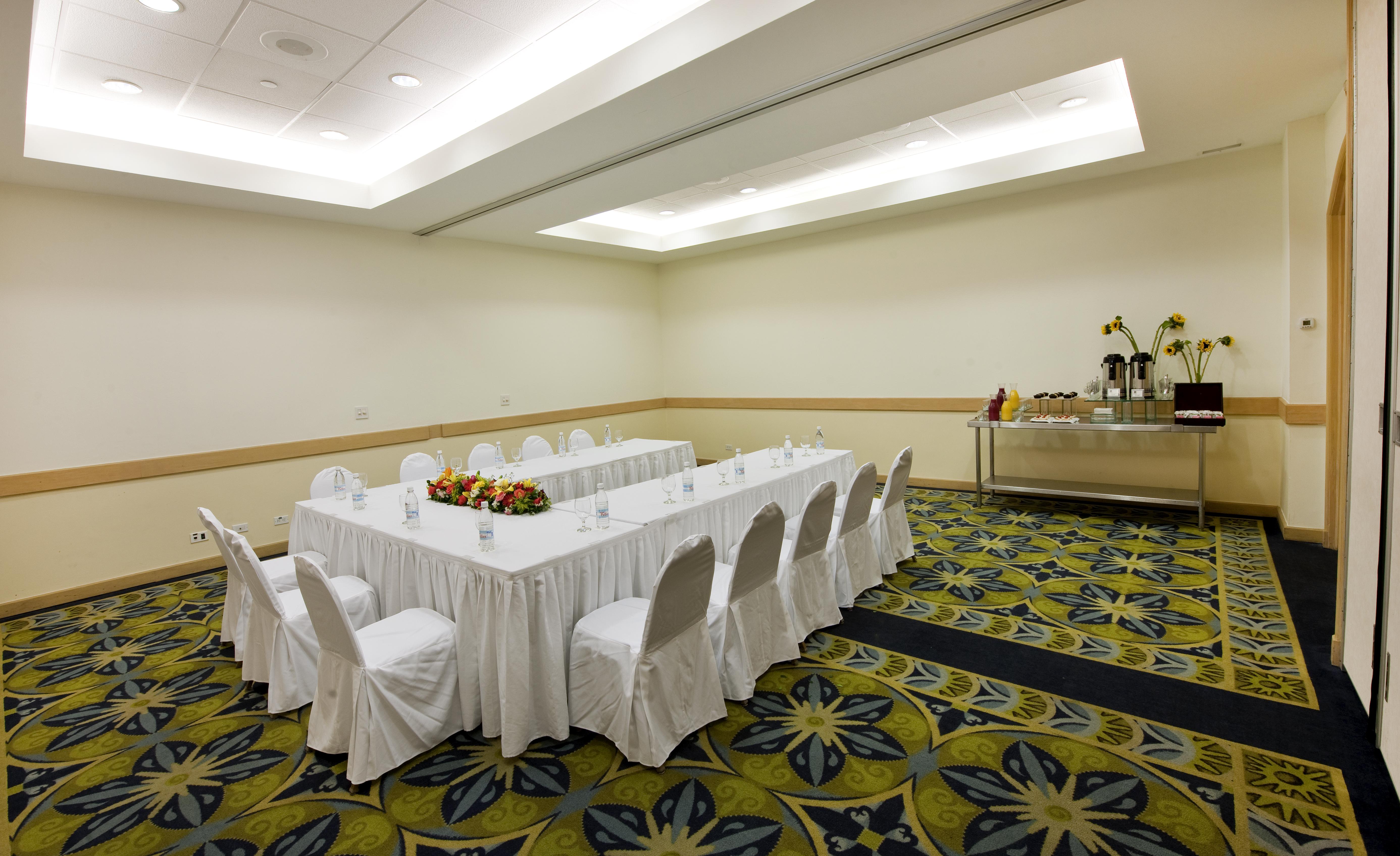 Four Points By Sheraton Santo Domingo La Caleta Екстер'єр фото