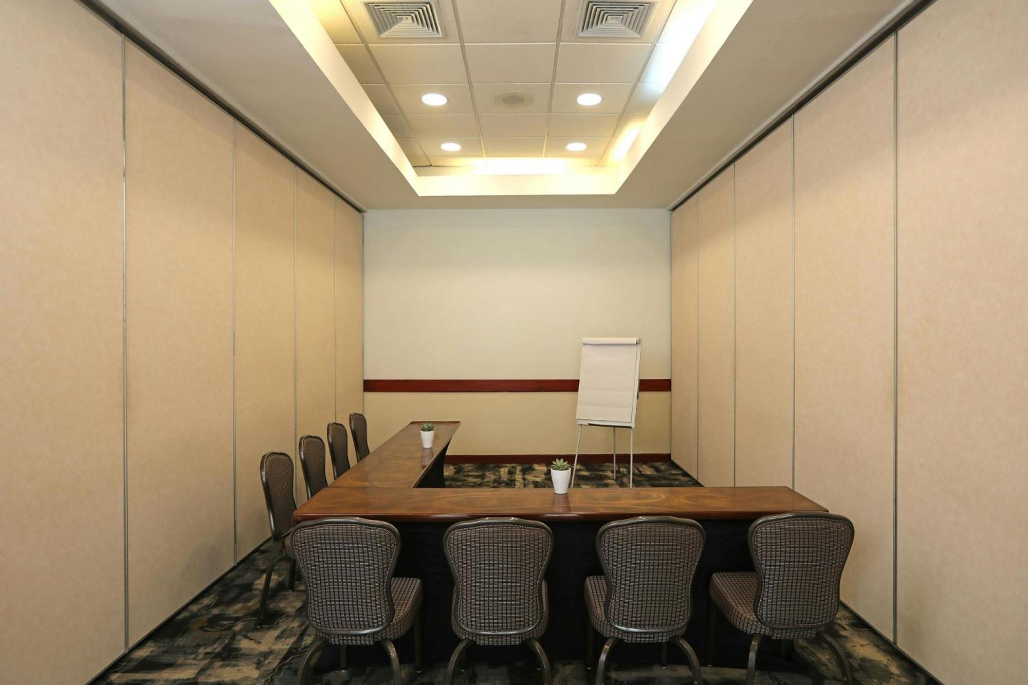 Four Points By Sheraton Santo Domingo La Caleta Екстер'єр фото