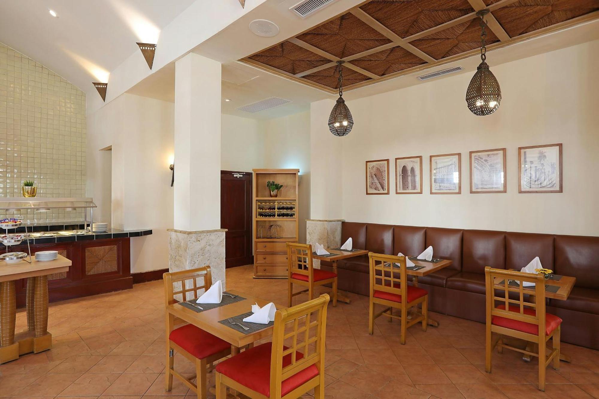 Four Points By Sheraton Santo Domingo La Caleta Екстер'єр фото